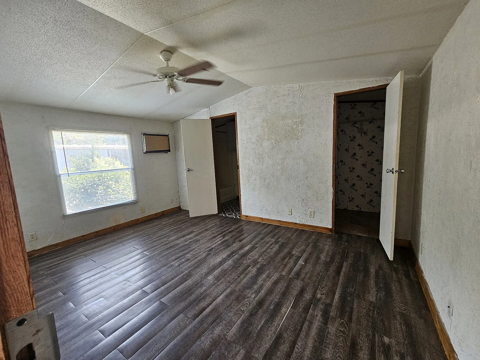 1 bed, 560 sqft, $1,100 — Photo 2