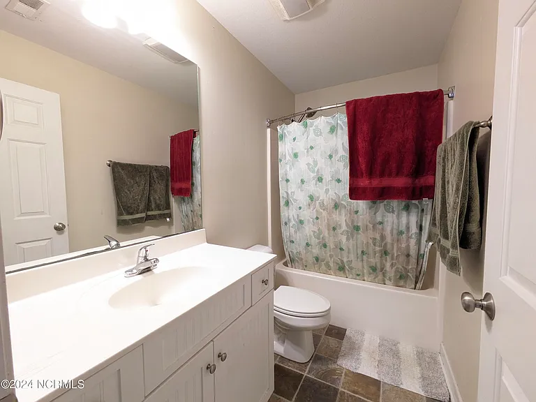 205 Bell Ridge Ln — Photo 18