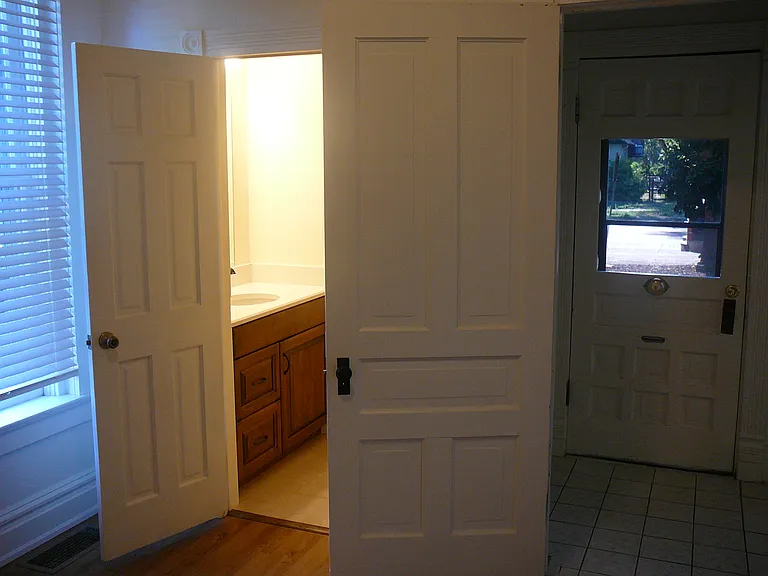 509 S Howes St — Photo 10
