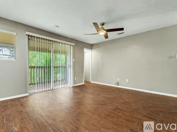4301 Boyett St #A, Bryan, TX 77801