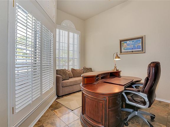 5th image of 2909 Sunrise Dr