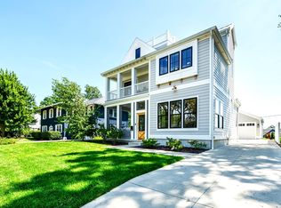 401 Ridgeway St, Saint Joseph, MI 49085