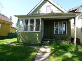 308 4th St NW, Chisholm, MN 55719