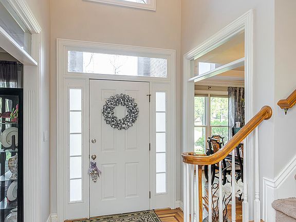 5th image of 1169 Sheffield Pl