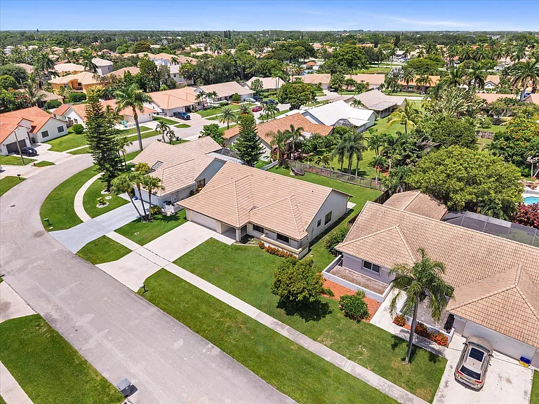5809 Sun Pointe Cir — Photo 27