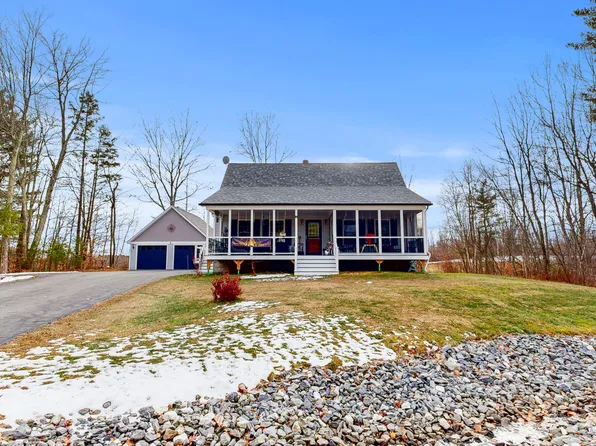34 Mayflower Way, Winthrop, ME 04364