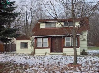 5468 Aylesbury Dr, Waterford, MI 48327