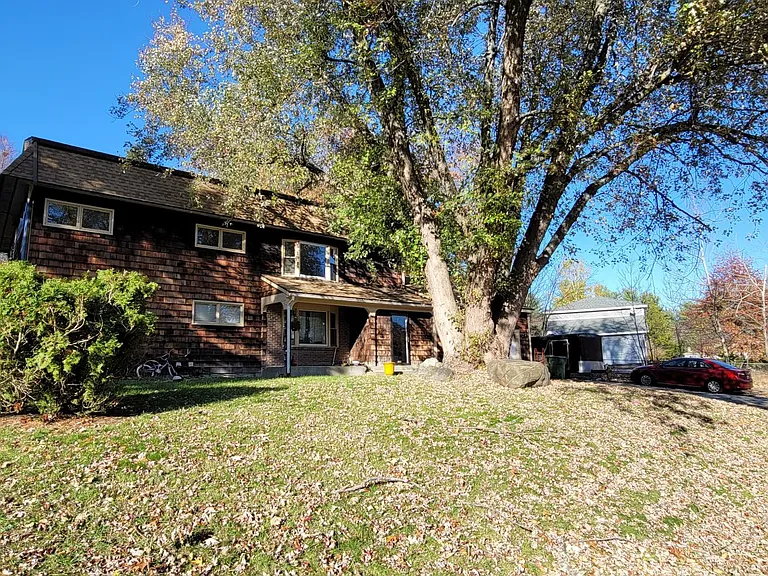 2 Sunset Cir #2 — Photo 27