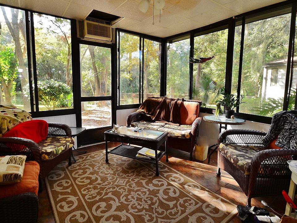1st image of 42 Tropical Falls Dr