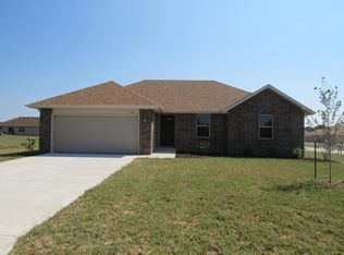 116 Hawthorn Ave, Rogersville, MO 65742