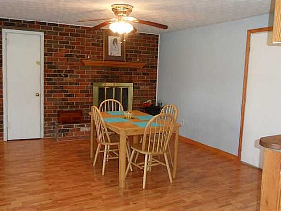 4th image of 1001 Brian Ct