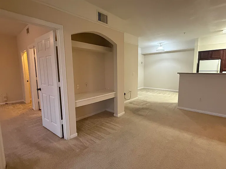 2801 Chancellorsville Dr #1326 — Photo 4