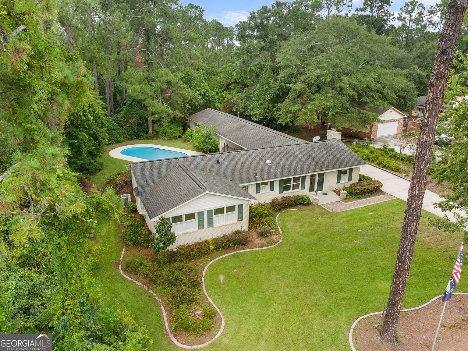 27 Forest Pines Dr