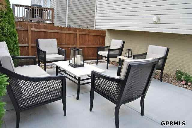 @あ 19635 Highland Ridge Dr, Eagle River, AK 99577 | Zillow