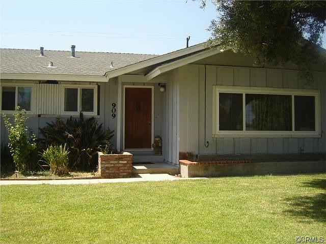 1st image of 909 S Shasta St