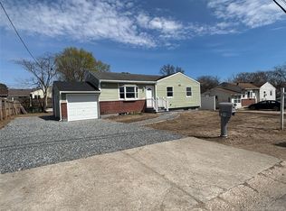 21 Pinetop Drive, Central Islip, NY