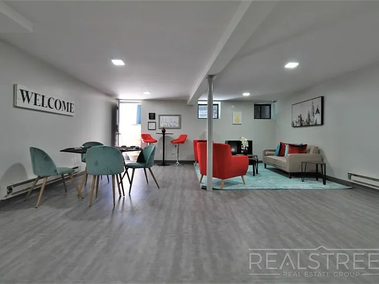1647 8th Ave #2B — Photo 9
