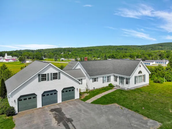 13 Overlook Drive, Canaan, ME 04924