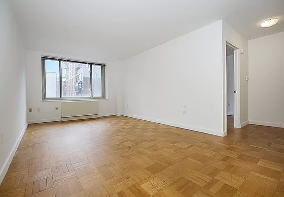 5th image of 460 W 20th St APT 7C