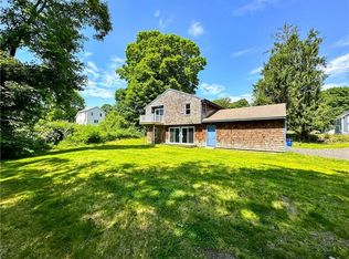 948 Main St, Hope Valley, RI 02832