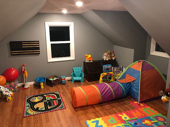 5th image of 203 Sherwood Dr