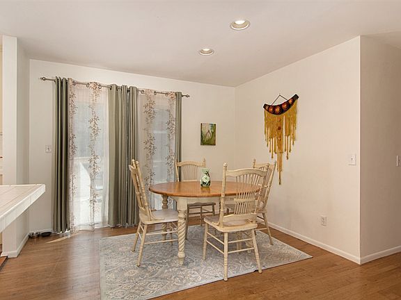 4th image of 737 Palomar Ave