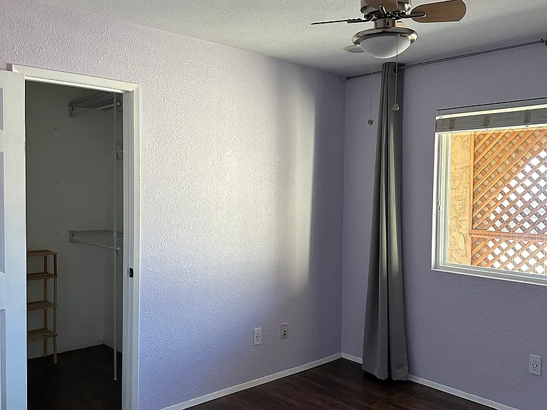 Lemon Crest Dr — Photo 5