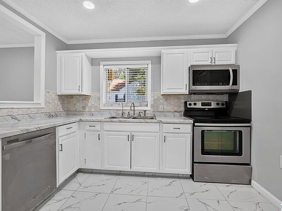 5th image of 219 Hinkle Rd