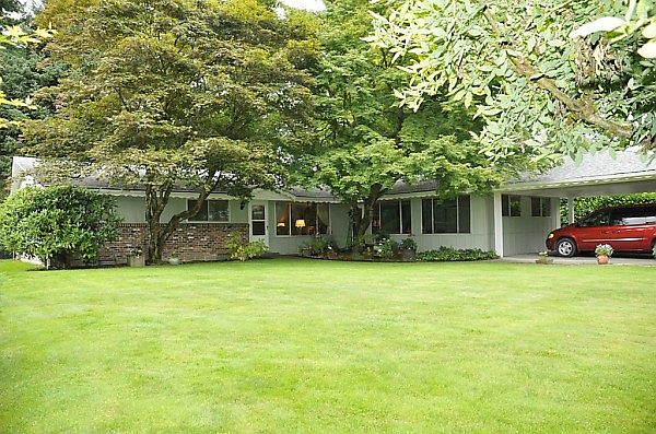 2nd image of 6901 51st Ave E