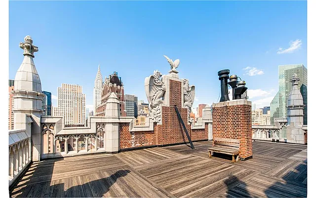 Rented by R New York | media 17