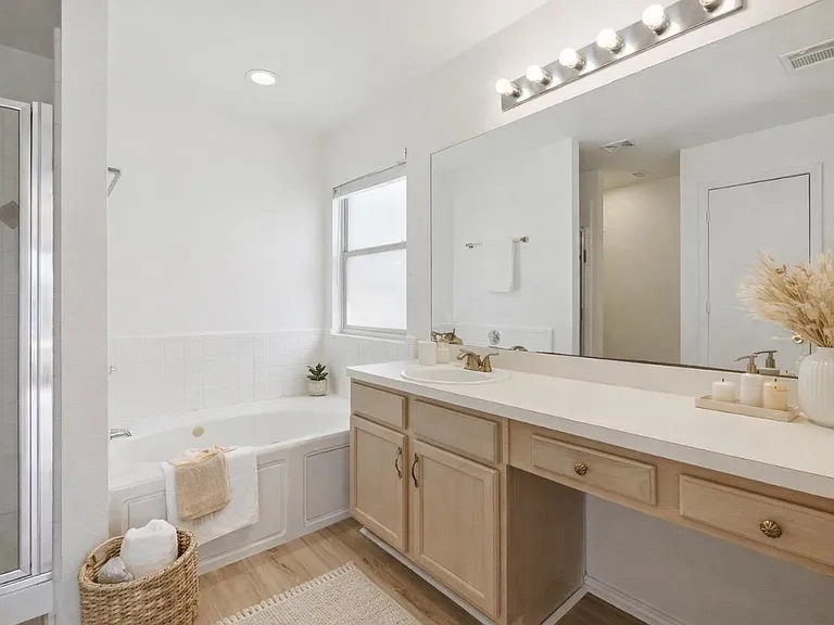 1611 Sunnycrest Cir — Photo 11