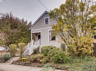 1840 SE Taggart St, Portland, OR 97202