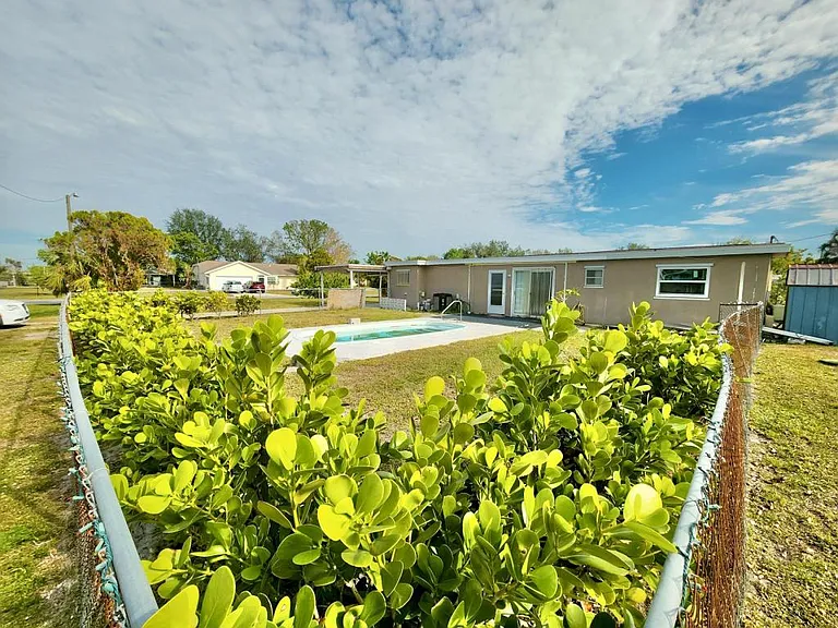 27263 Whitman Ave — Photo 8