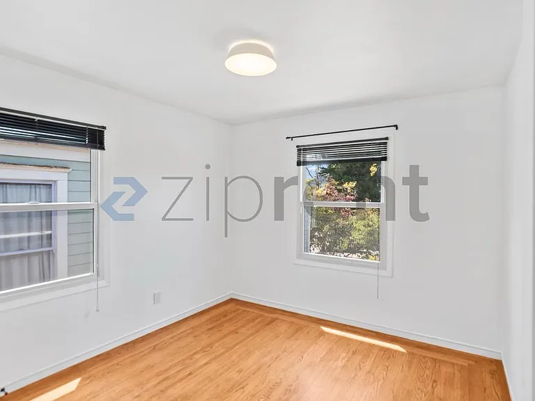 905 61st St #905 — Photo 18