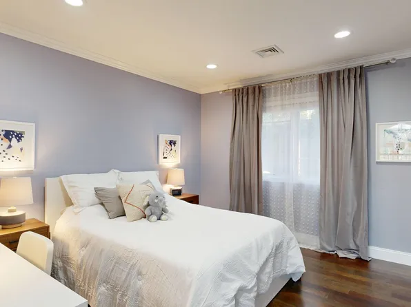 55 Nicole Loop image 17 of 24