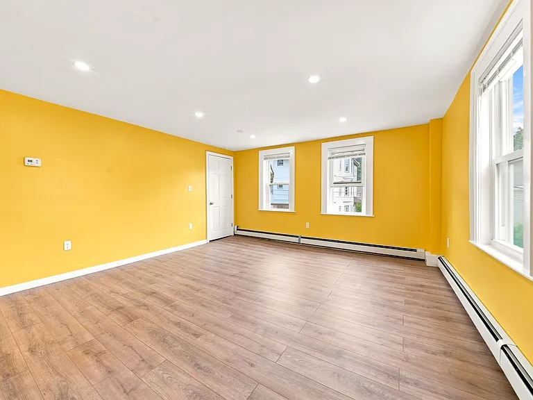 40 Spring Ave #2 — Photo 18