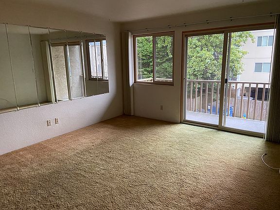 4th image of 12035 32nd Ave NE