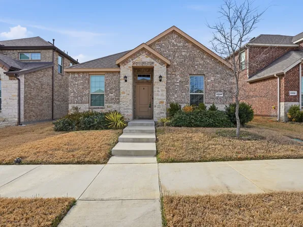 2332 Copal Dr, Aubrey, TX 76227