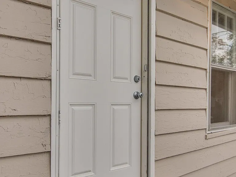 2237 Blair Blvd #B — Photo 3