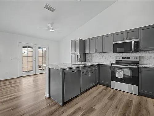 10055 E Desert Aire Dr Photo 1