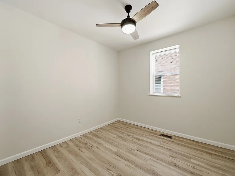 4257 Norfolk Ave #1W — Photo 11