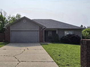 215 Weathering Cir, Austin, AR 72007