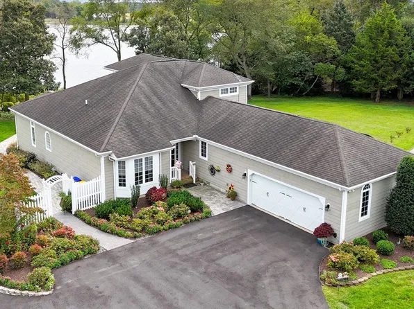 123 Riverview Dr, Dagsboro, DE 19939
