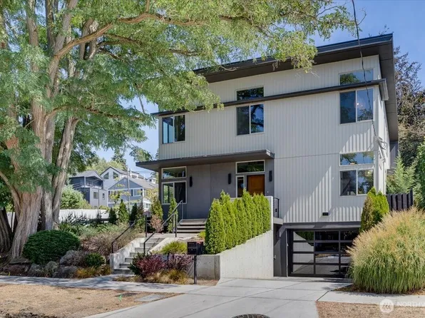 3454 33rd Avenue W, Seattle, WA 98199