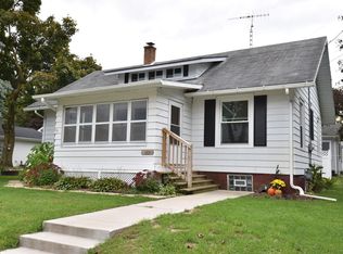 419 Grove St, Sullivan, WI 53178