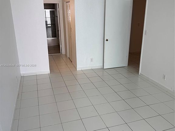 5th image of 2903 N Miami Beach Blvd #907