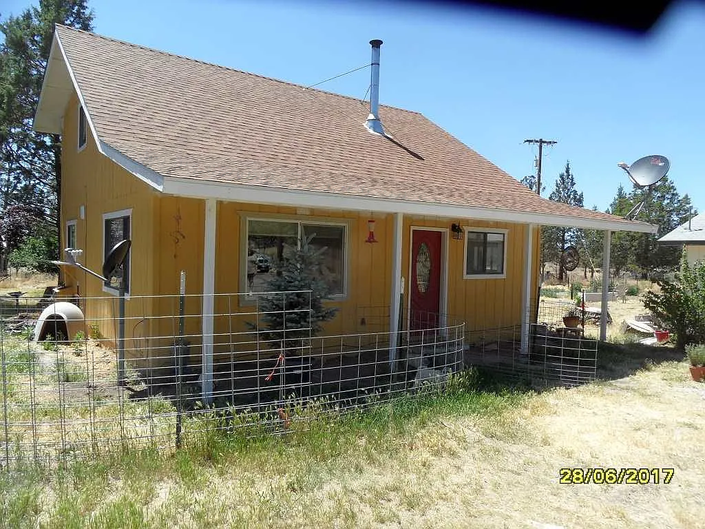 5404 Frisbee Ln photo 1