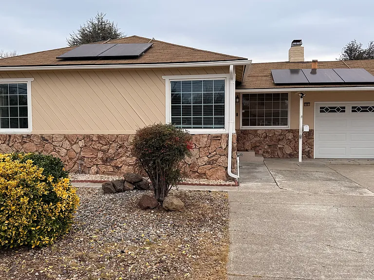 449 Hacienda Ave — Photo 2