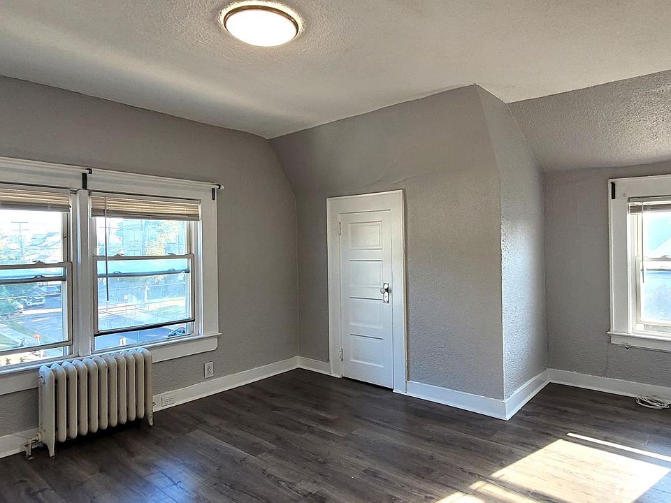 1st image of 65 Livingston Ave Floor 3