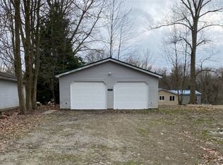 1765 Pymatuning Dr, Jamestown, PA 16134